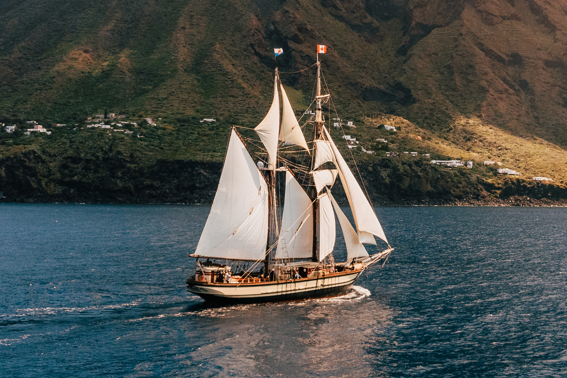 Florette Side on Sailing View